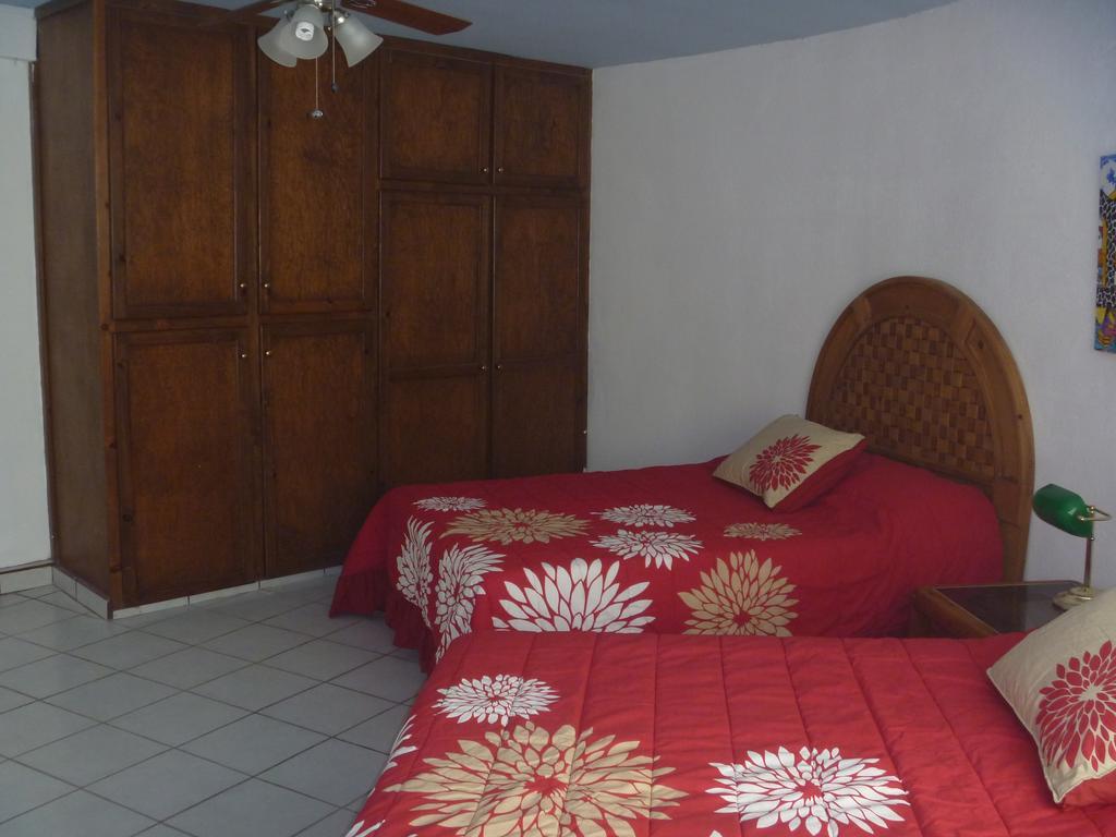 Whale Hill Aparthotel Puerto Penasco Bilik gambar