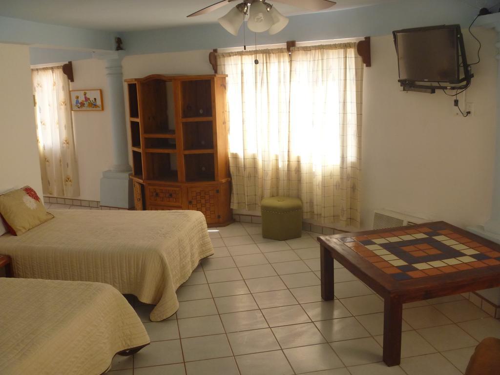Whale Hill Aparthotel Puerto Penasco Bilik gambar