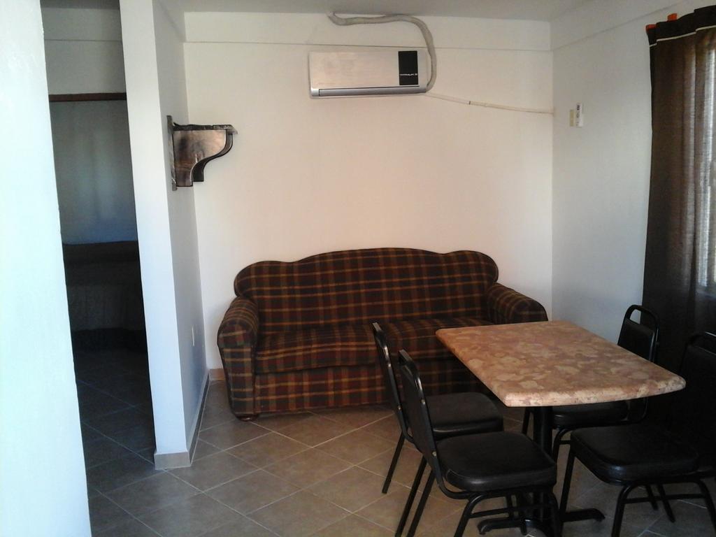 Whale Hill Aparthotel Puerto Penasco Bilik gambar